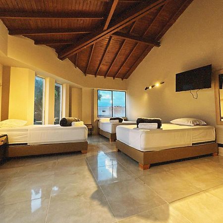 Hotel Coral Boutique Медельин Экстерьер фото