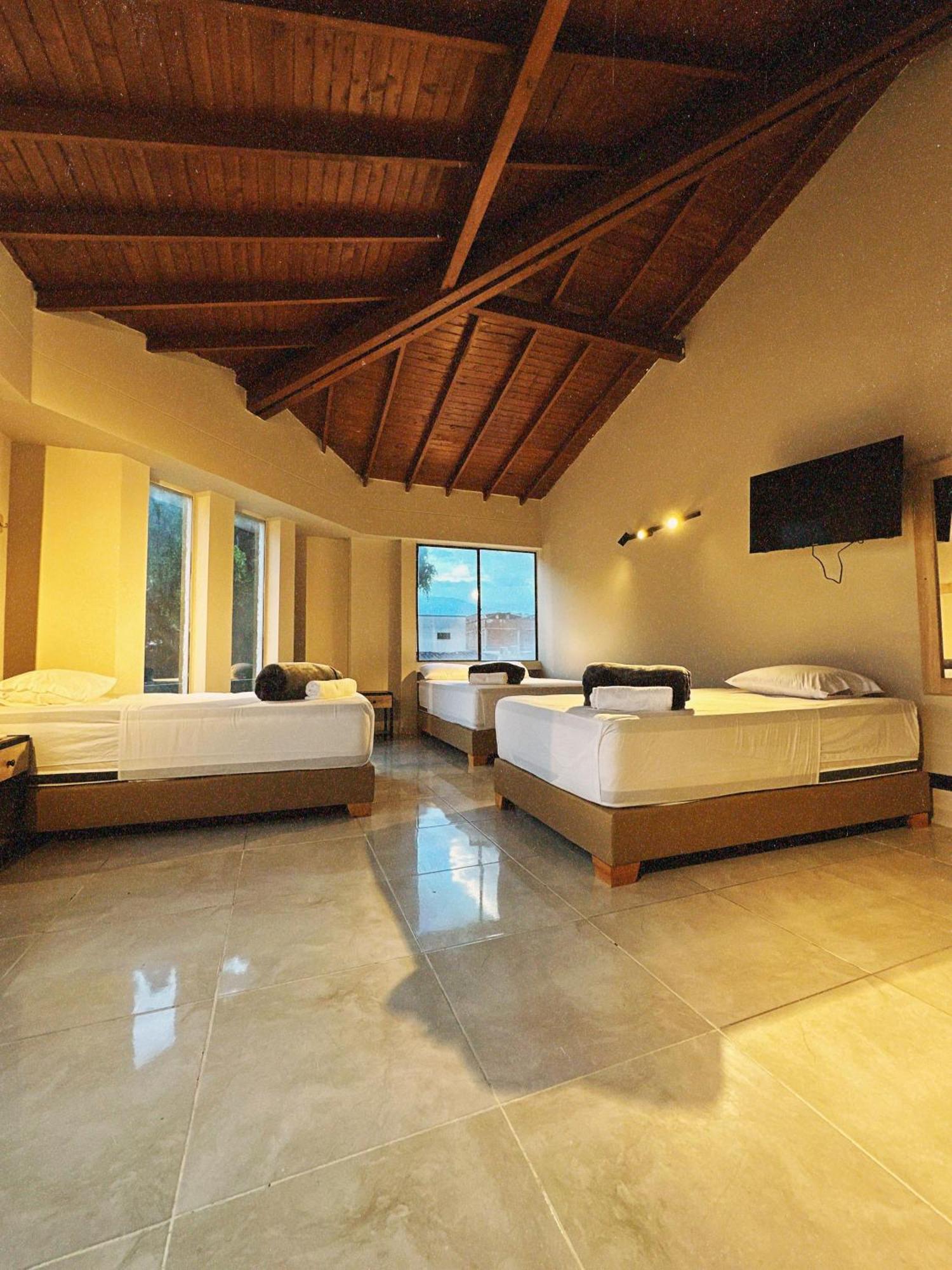 Hotel Coral Boutique Медельин Экстерьер фото