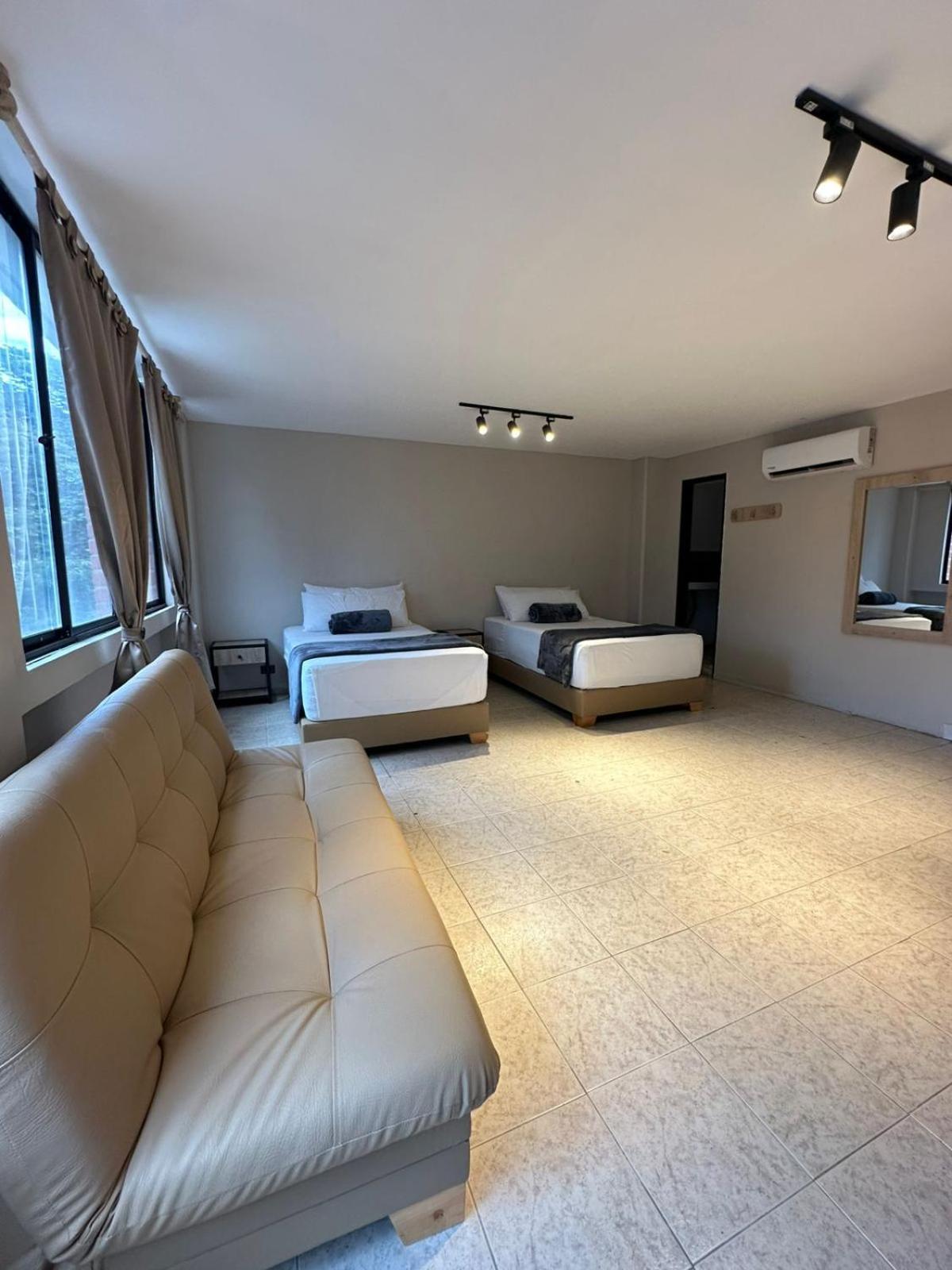Hotel Coral Boutique Медельин Экстерьер фото