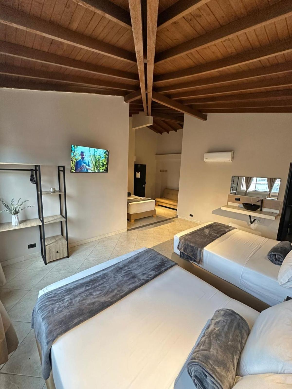 Hotel Coral Boutique Медельин Экстерьер фото